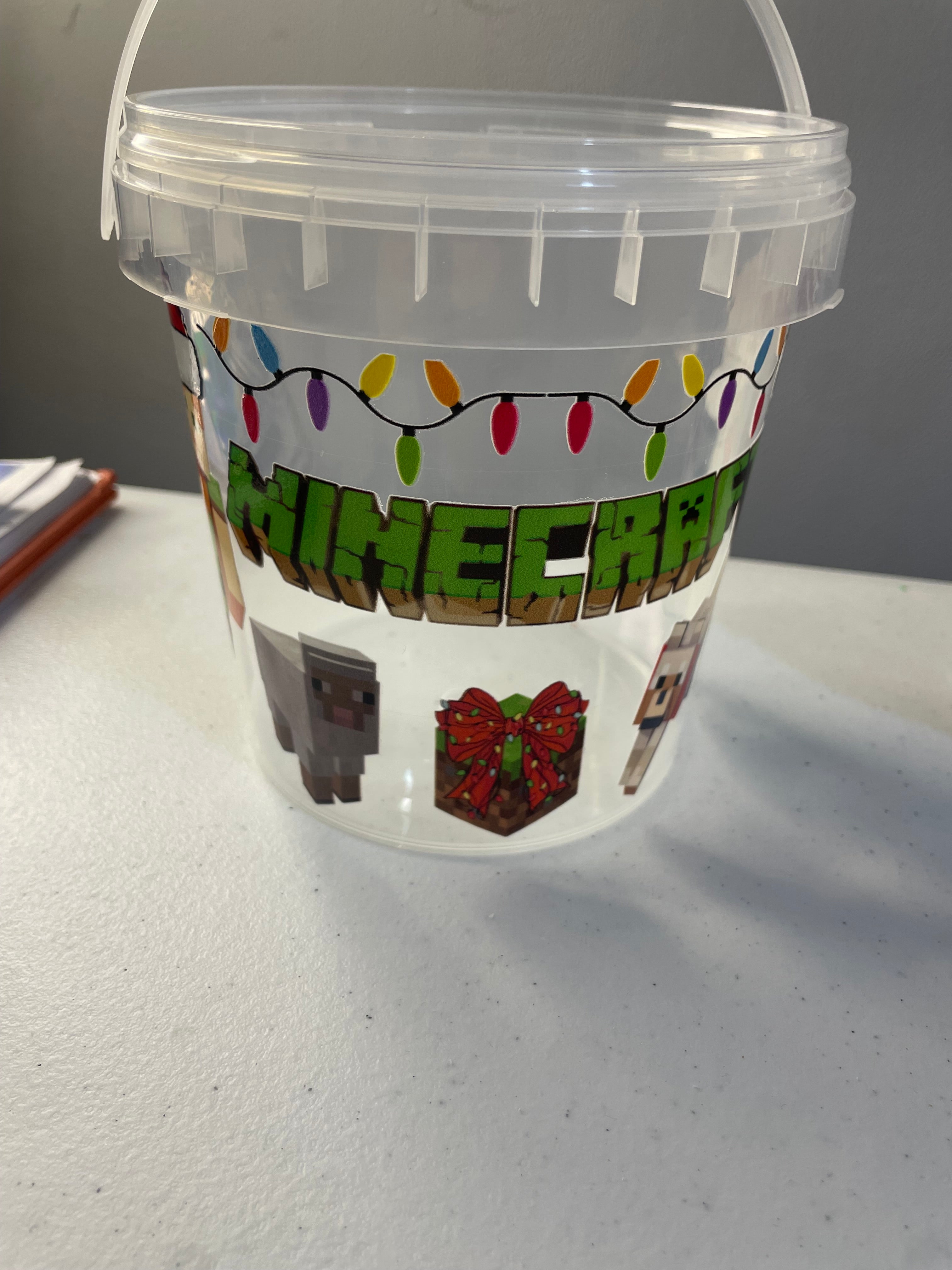 Minecraft bucket